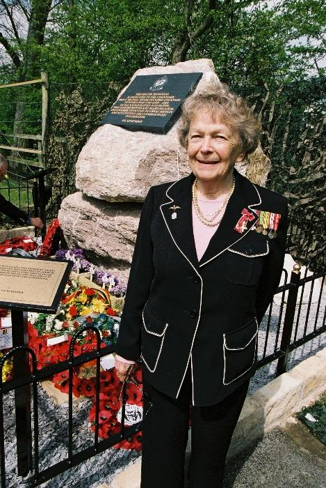 Andrée Dumon at a memorial ceremony